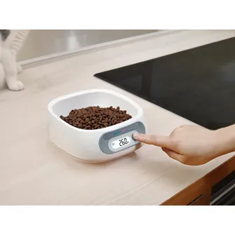 Easy Pet bowl with integrated scale for dry, wet food and fresh water; LCD display, Waterproof (IPX5), Bowl volume 0.6 litres, Liquid measurement function, Graduation 1g, White