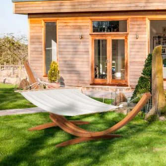 Hamac Outsunny cu Suport din Lemn si Bumbac, Hamac de Gradina pentru alte Spatii Exterioare, 392x120x102cm, Alb