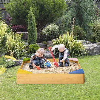 Outsunny Cutie din Lemn pentru Nisip pentru Copii, Cutie pentru Nisip pentru Copii cu Material Netesut si 4 Scaune pentru Gradina din Spate, Curte si Loc de Joaca, cu Efect de Lemn Natural