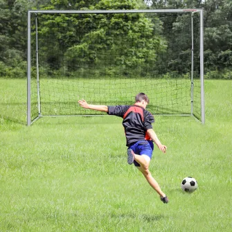 SPORTNOW Poarta de fotbal 10ft x 6,5ft, Plasa de fotbal pentru gradina cu tarusi de sol, montare rapida si simpla, Poarta pentru antrenament