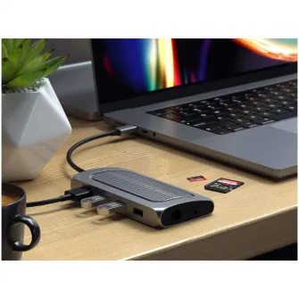 Adaptor multiport USB-4 Satechi Satechi 8K HDMI 1x8K HDMI/30Hz, USB-C PD 100W, Ethernet, 2xUSB-A 3.2, 1xUSB-A 2.0, Micro/SD, 3.5mm audio, Gri spatial