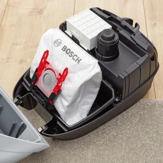 Aspirator cu sac Bosch Serie 6 BGB6X330, capacitate sac 4 L, sistem Remote Power Control, 700 W, fabricat in Germania, Grafit