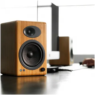 Boxe active Audioengine A5+, Bambus