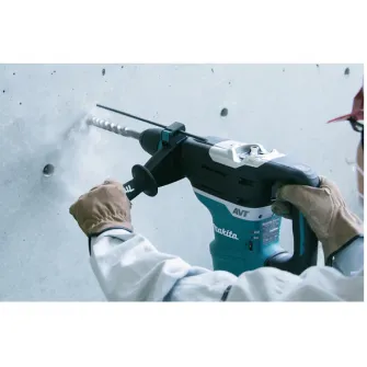 Ciocan rotopercutor Makita HR4013C, 1100 W, 8 J, SDS-MAX sistem prindere, 500 RPM, 40 mm capacitate gaurire, control constant al vitezei, control electronic al turatiei, functie Soft Start