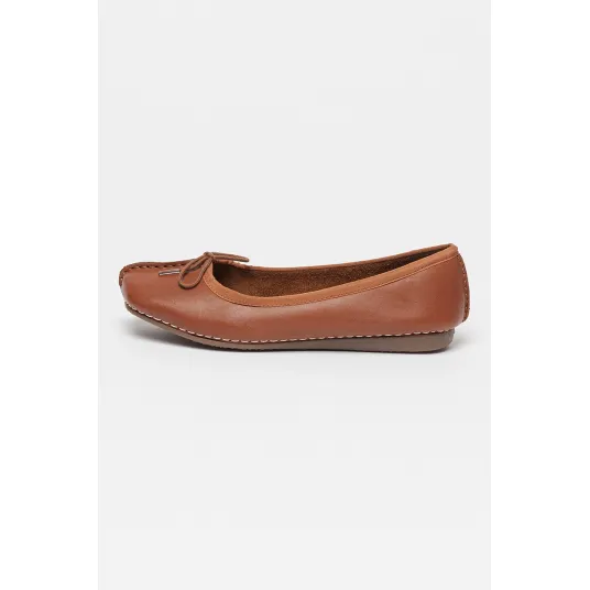 Clarks, Balerini cu detaliu cu funda Freckle Ice, Maro scortisoara, 4