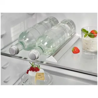 Combina frigorifica incorporabila AEG TSC8M181CS, 248 l, No Frost, Multiflow, Control electronic, Control umiditate, Clasa C, H 178 cm