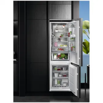 Combina frigorifica incorporabila AEG TSC8M181DS, 248 l, No Frost, Multiflow, Control electronic, Control umiditate, Clasa D, H 178 cm