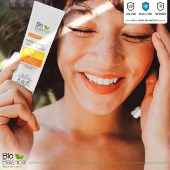 Crema solara SPF 50+ Bio Balance Aqua Fusion, uniformizanta impotriva petelor pigmentare, 40 ml