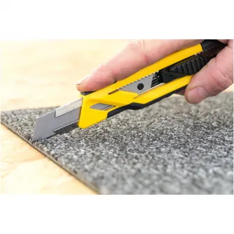 Cutter bimaterial cu auto-blocare, Stanley, 18mm, otel/plastic, galben/negru