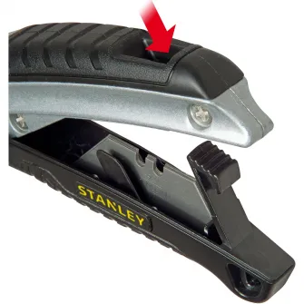 Cutter cu lama retractabila Stanley 0-10-788, schimbare rapida si fara unelte a lamei, buton de schimbare, pentru schimbari de lama fara probleme, precizie in taiere, cu buton, pentru schimbari de lama fara effort