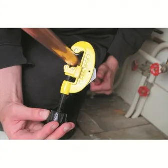 Dispozitiv ajustabil pentru taiat tevi Stanley 0-70-448, 3-30 mm