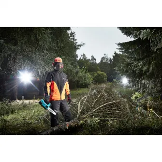 Drujba (fierastrau electric) cu lant pe acumulator Makita DUC254Z,18 V,lungime lama 25 cm,viteza lant 24 m/s,pas lant 3/8,canelura lant 1.1 mm,fara incarcator si acumulator in setul de livrare
