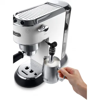 Espressor manual DeLonghi Dedica Style EC 685 W, 1300 W, 15 Bar, 1.1 l, Slim, alb