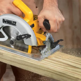 Fierastrau circular Dewalt DWE575K-QS, 1000 W, 190 mm diametru disc, 5200 RPM, 57° capacitate inclinare