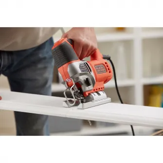 Fierastrau pendular Black  Decker BES610K-QS, 650 W, 220 V, 3000 curse/min, 90 mm adancime maxima taiere, 2 m lungima cablu