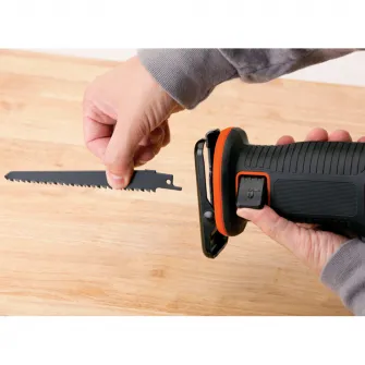Fierastrau sabie pe acumulator Black  Decker BDCR18N-XJ, 18 V, 3000 curse/min, 15 cm panza fierastrau, fara acumulatoor/incarcator