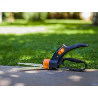 Foarfeca cu servo-mecanism pentru gazon Fiskars GS42, 322 mm, 260 g