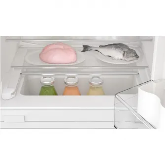 Frigider incorporabil cu o usa Bosch KUL22VFD0, 110 l, Clasa D, Usa reversibila, Iluminare LED, H 82 cm