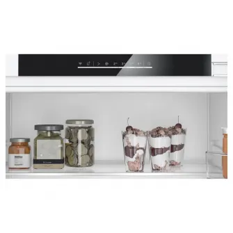 Frigider incorporabil cu o usa Bosch KUR21VFE0, 134 l, Clasa E, Usa reversibila, Iluminare LED, H 87 cm
