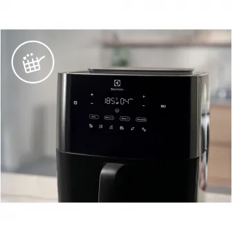 Friteuza cu aer cald Electrolux 800 XXL Steam EAF7SB, 1700 W, capacitate 6.9L, 2,3 kg cartofi prajiti, display digital, 4 moduri de gatire, 6 programe automate, timer 99 min, negru