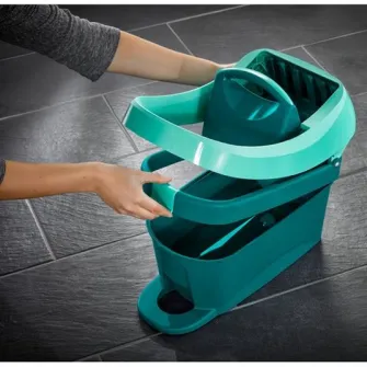 Galeata Leifheit Profi XL cu roti
