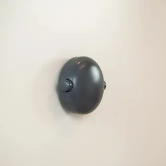 Incuietoare adeziva pentru dulap cu usa dubla, pentru siguranta copiilor, SafeGate, Dark Grey