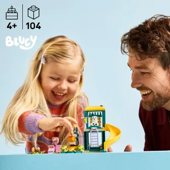LEGO® Bluey - Distractie la locul de joaca cu Blue si Chloe 11201, 104 piese