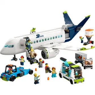 LEGO® City - Avion de pasageri 60367, 913 piese