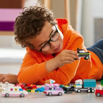LEGO® Classic - Vehicule creative 11036, 900 piese