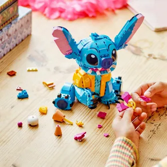 LEGO® Disney - STITCH 43249, 730 piese