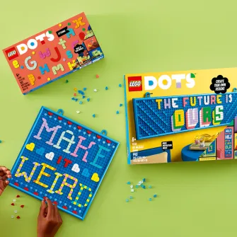 LEGO® DOTS - O multime de DOTS - inscriptie 41950, 722 piese