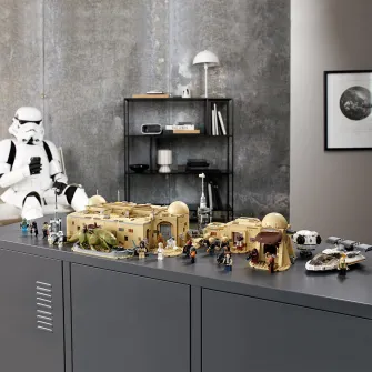 LEGO Star Wars - Mos Eisley Cantina 75290, 3187 piese