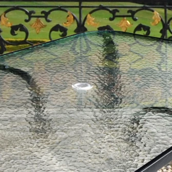 Masa Kring Trixi, metal, blat sticla, dimensiuni 150x90x70 cm