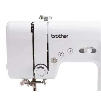 Masina cusut computerizata Brother FS60X, 60 cusaturi, ecran LCD, buton start/stop, buton limitare viteza, dispozitiv de infilare, 7 butoniere 1 pas, 750 imp/min alb