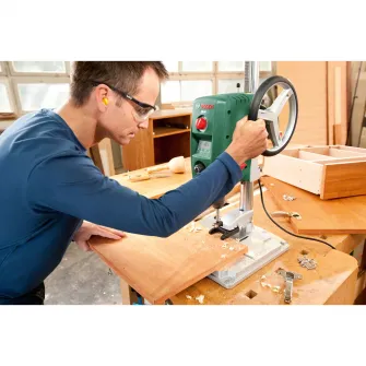 Masina de gaurit pentru banc Bosch PBD 40, 710 W, 2500 RPM
