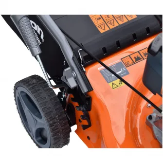 Masina de tuns gazon/iarba autopropulsata pe benzina Wolfson WFS4100, putere 3.5 CP, 132 CC, latime taiere 41 cm, inaltime taiere 25 - 75 mm, 7 trepte de taiere, cos colector 45 l