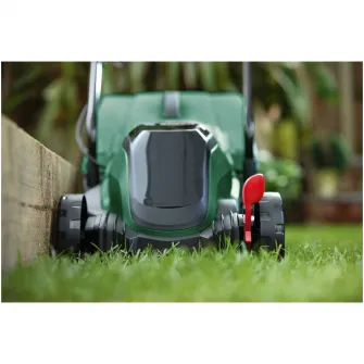Masina de tuns gazon/iarba pe acumulator Bosch CityMower 18V-32-300, 18 V 4.0 Ah, 32 cm latime lucru, cos colectare 31 L, inaltime taiere 30-60 mm, contine: acumulator 18V 4.0 Ah + incarcator