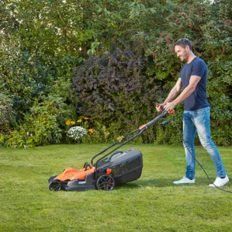 Masina de tuns iarba Black & Decker BEMW471ES-QS, 1600 W, 38 cm, maner de transport incorporat