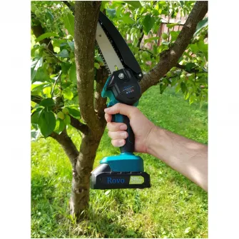 Mini fierastrau electric / mini drujba cu lant pe acumulator Rovo RV-MF, 24 V 2.0 Ah, putere baterie 300 W, lungime lama 6 inch, 2 lanturi, taiere maxim 180 mm, contine: incarcator + 2 acumulatori