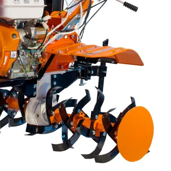 Motocultor Ruris 918ACC, 18 CP, 460 CC, 4 timpi, 3 viteze, 1100 mm latime lucru, 360 mm adancime lucru, 6.5 l benzina, roti cauciuc, rarita, plug reversibil, roti metalice