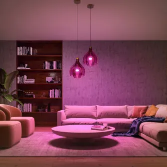 Pachet 3 becuri LED RGB inteligente Philips Hue, Bluetooth/Zigbee A60, E27, 9W (75W), 806 lm, lumina alba si colorata + Consola Hue Bridge