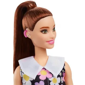 Papusa Barbie Fashionistas - Satena cu rochita cu flori