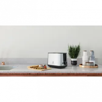 Prajitor de paine Electrolux Create 5 E5T1-4ST, 800 W, timer digital cu afisare timp ramas, 7 niveluri de rumenire, tavita firimituri detasabila, full inox