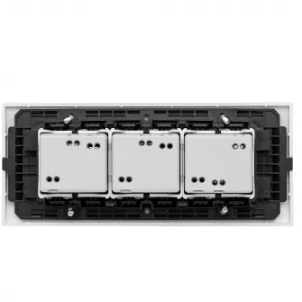 Priza tripla Gewiss 6M, pentru doza 6M, 16A, plastic, Alb