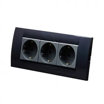 Priza tripla Gewiss 6M, pentru doza 6M, Negru