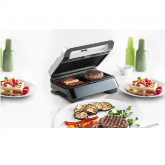 Sandwich-maker BRAUN SM5006, 800W, 2 seturi placi detasabile, invelis antiaderent premium, tava colectare grasime, argintiu-negru