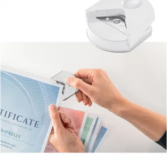 Set Craft GBC, 4 in 1, include laminator Insipre+ A4, trimmer, rotunjitor, 5 folii laminare A4, alb