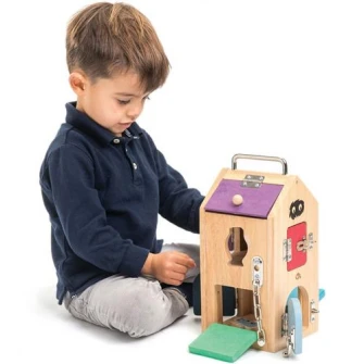 Set de joaca din lemn Tender Leaf Toys - Monstruletii din cutia incuiata, 8 usi
