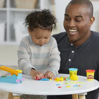 Set de joaca Play-Doh Starters, Fabrica de distractie