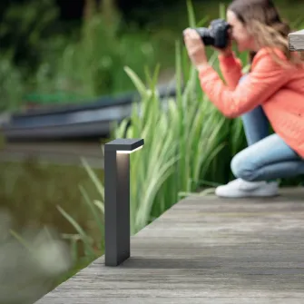 Stalp mic de gradina Philips Bustan, LED integrat 2x4.5W, IP44, Gri inchis, clasa energetica F